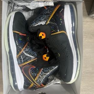 Space jam lebron 8 size 7 with box never worn